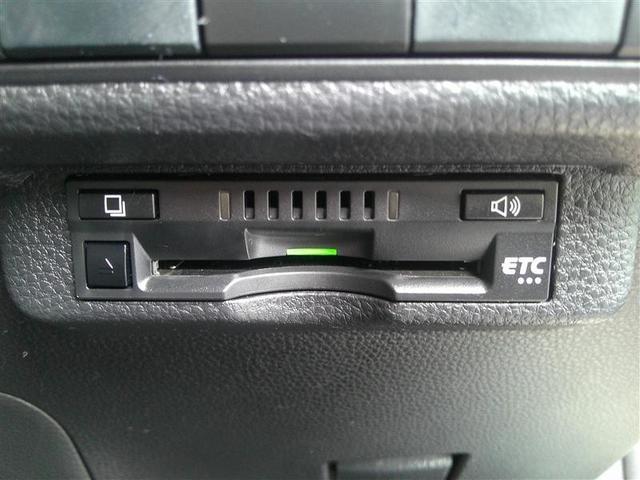 カローラツーリング ハイブリッド　ダブルバイビー　追突軽減ブレーキ　バックモニタ　横滑防止　スマキー　ＬＥＤライト　デュアルエアバッグ　エアコン　オートクルーズ　サイドエアバッグ　ＥＴＣ付　ＰＳ　キーフリー　ＡＢＳ　エアバック　ドライブレコーダー（14枚目）