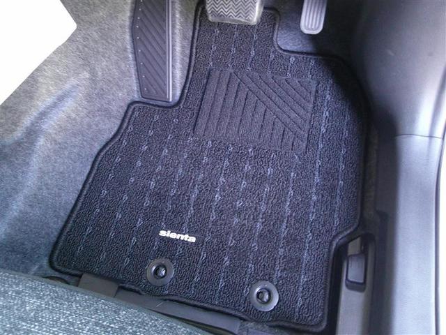 シエンタ ハイブリッドＺ　ＴＳＳ　エアバック　キーレスエントリー　イモビライザー　ナビ　整備記録簿　バックモニター　ＬＥＤヘッドライト　ＥＴＣ車載器　横滑り防止　スマートキー　オートエアコン　サイドエアバッグ　ＷＳＲＳ　ＡＢＳ（20枚目）