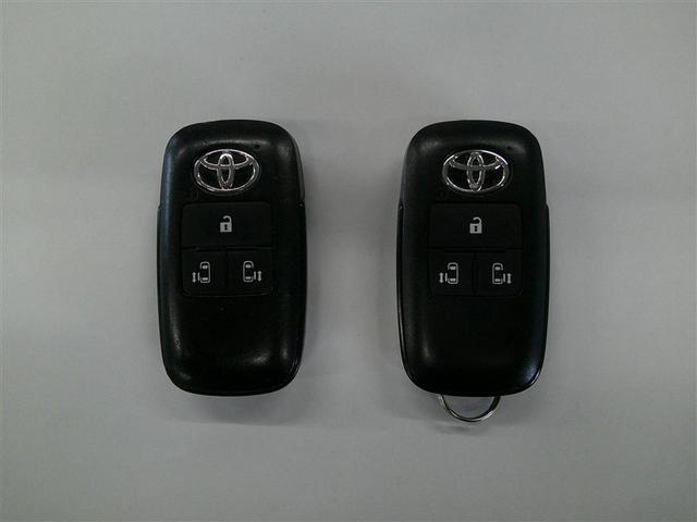 ルーミー カスタムＧ　バックモニタ　横滑り防止システム　運転席助手席エアバック　障害物ソナー　左右電動スライドドア　スマ－トキ－　Ａ－ＳＴＯＰ　エアバック　エアコン　ＬＥＤライト　キーフリー　フルセグテレビ　イモビ　ＰＳ（32枚目）