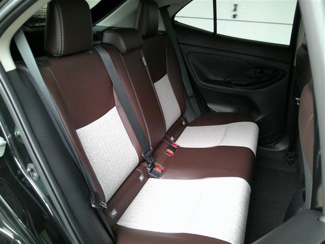 ヤリスクロス ハイブリッドＺ　スマートキ　衝突軽減ブレーキ　リヤカメラ　点検記録簿　ＬＥＤヘッドライ　ＥＳＣ　クルーズＣ　パワーステアリング　アルミホイール　運転席パワーシート　イモビ　キーフリー　フルオートエアコン　エアバッグ（17枚目）