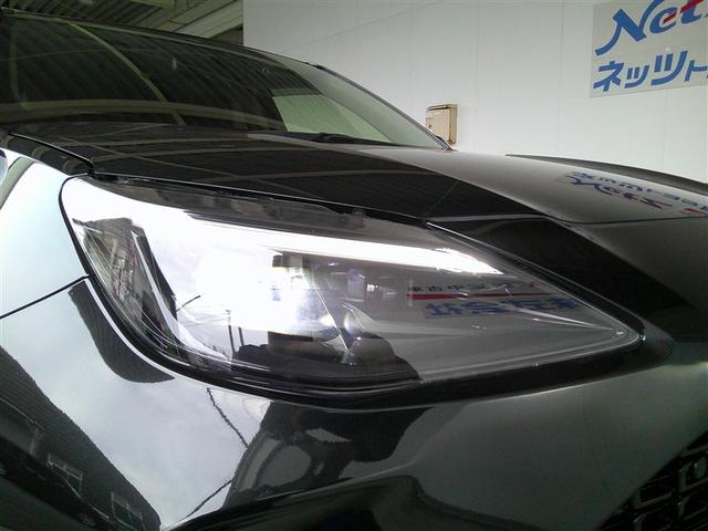 ヤリスクロス ハイブリッドＺ　スマートキ　衝突軽減ブレーキ　リヤカメラ　点検記録簿　ＬＥＤヘッドライ　ＥＳＣ　クルーズＣ　パワーステアリング　アルミホイール　運転席パワーシート　イモビ　キーフリー　フルオートエアコン　エアバッグ（23枚目）