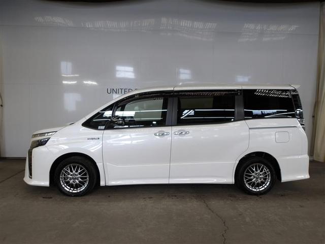 ヴォクシー ハイブリッドZS 煌 Wエアコン AW 衝突被害軽減 バックモニター 地デジ オートエアコン ナビTV イモビライザー キーフリー 横滑り防止 3列シート DVD メモリーナビ ABS オートクルーズコントロール(2枚目)