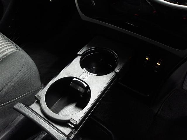 ヴォクシー ハイブリッドZS 煌 Wエアコン AW 衝突被害軽減 バックモニター 地デジ オートエアコン ナビTV イモビライザー キーフリー 横滑り防止 3列シート DVD メモリーナビ ABS オートクルーズコントロール(8枚目)