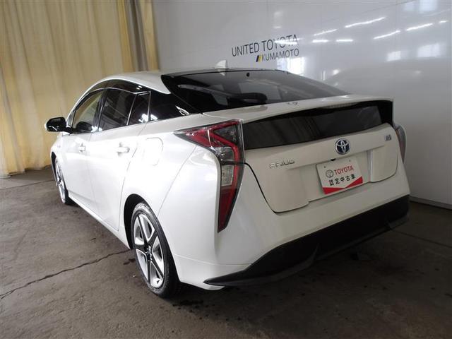 プリウス Ｓツーリングセレクション　レーダーブレーキサポート　フルオートエアコン　デュアルエアバック　バックモニタ－　ＡＷ　イモビ　ＥＳＣ　パワーウインド　スマキ－　ＥＴＣ車載器　サイドエアバック　フルセグ地デジＴＶ　ＤＶＤ再生可能（3枚目）