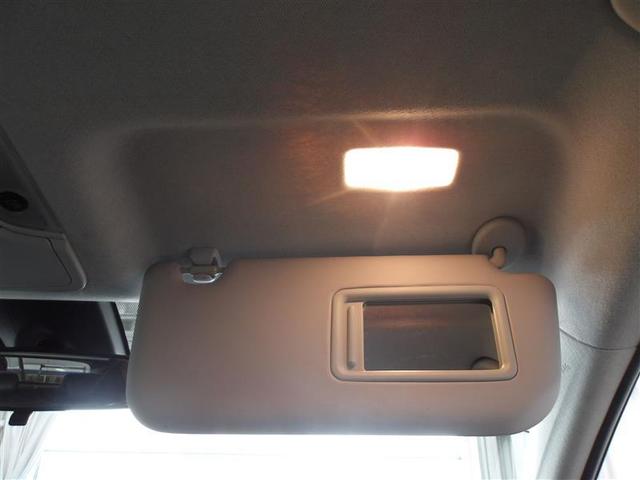 プリウス Ｓツーリングセレクション　レーダーブレーキサポート　フルオートエアコン　デュアルエアバック　バックモニタ－　ＡＷ　イモビ　ＥＳＣ　パワーウインド　スマキ－　ＥＴＣ車載器　サイドエアバック　フルセグ地デジＴＶ　ＤＶＤ再生可能（9枚目）