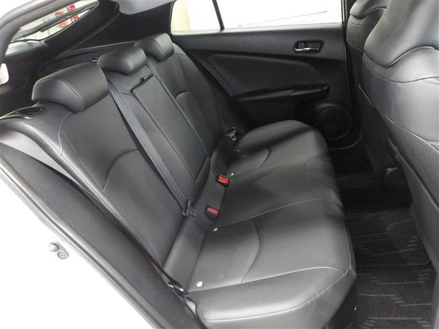 プリウス Ｓツーリングセレクション　レーダーブレーキサポート　フルオートエアコン　デュアルエアバック　バックモニタ－　ＡＷ　イモビ　ＥＳＣ　パワーウインド　スマキ－　ＥＴＣ車載器　サイドエアバック　フルセグ地デジＴＶ　ＤＶＤ再生可能（14枚目）