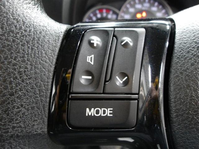 ヴィッツ F セキュリティ 衝突被害軽減装置 アイドリングストップ車 パワーウィンドウ エアバック Wエアバック エアコン 横滑り防止装置 スマートキー キーレスキー フルセグ パワステ DVD再生 ナビ・TV(9枚目)