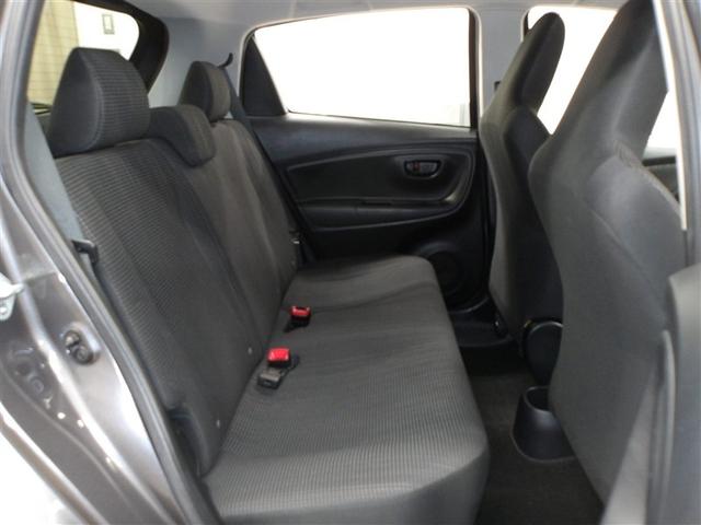 ヴィッツ F セキュリティ 衝突被害軽減装置 アイドリングストップ車 パワーウィンドウ エアバック Wエアバック エアコン 横滑り防止装置 スマートキー キーレスキー フルセグ パワステ DVD再生 ナビ・TV(15枚目)