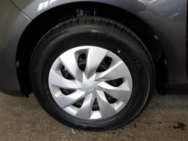 ヴィッツ F セキュリティ 衝突被害軽減装置 アイドリングストップ車 パワーウィンドウ エアバック Wエアバック エアコン 横滑り防止装置 スマートキー キーレスキー フルセグ パワステ DVD再生 ナビ・TV(19枚目)