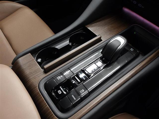 クラウン Z ムーンルーフ レザーシート LEDヘッドライト 1オナ 地デジTV ABS AC100V パワーシート バックモニター スマートキー ETC アルミホイール エアコン 盗難防止装置 メモリーナビ(7枚目)