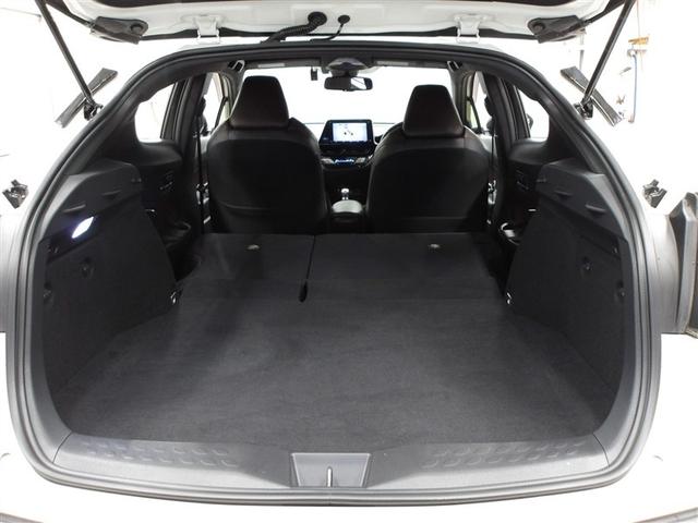 �����V�[�g�𗼕��|���Α傫�ȉו����ԍډ\�ł���