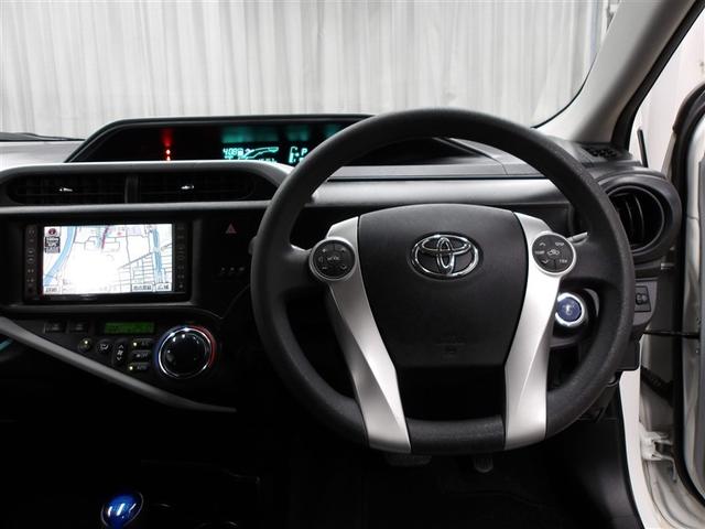 アクア Ｓ　ＨＤＤナビゲーション　スマートキープッシュスタート　キーレスエントリ　カーナビ　イモビ　オートエアコン　デュアルエアバック　ＥＳＣ　Ｂカメラ　パワーウィンドウ　ＤＶＤ再生可能　ＳＲＳ　ＡＢＳ（4枚目）