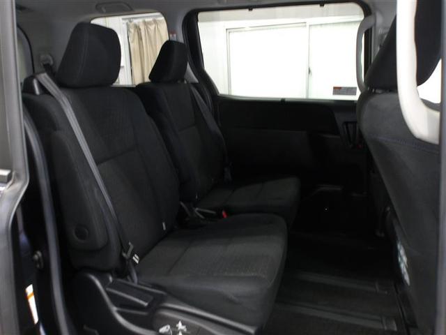 ヴォクシー Ｖ　左側パワースライドドア　ＬＥＤヘッドランプ　メモリーナビ　クルーズコントロール　ＤＶＤ再生　衝突回避支援　ＥＴＣ　スマートキー　ドラレコ　ＥＳＣ　リアエアコン　盗難防止システム　３列シート　ＡＢＳ（12枚目）