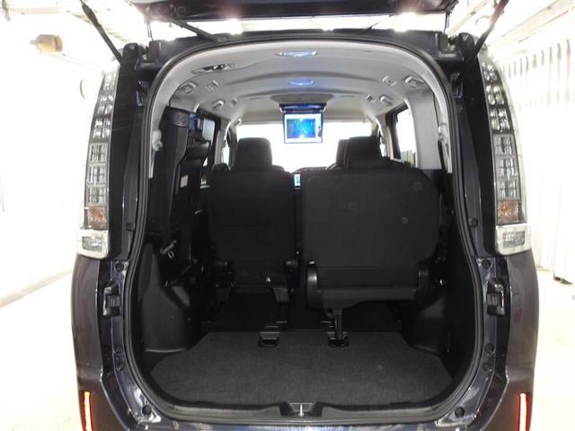 ヴォクシー Ｖ　左側パワースライドドア　ＬＥＤヘッドランプ　メモリーナビ　クルーズコントロール　ＤＶＤ再生　衝突回避支援　ＥＴＣ　スマートキー　ドラレコ　ＥＳＣ　リアエアコン　盗難防止システム　３列シート　ＡＢＳ（15枚目）