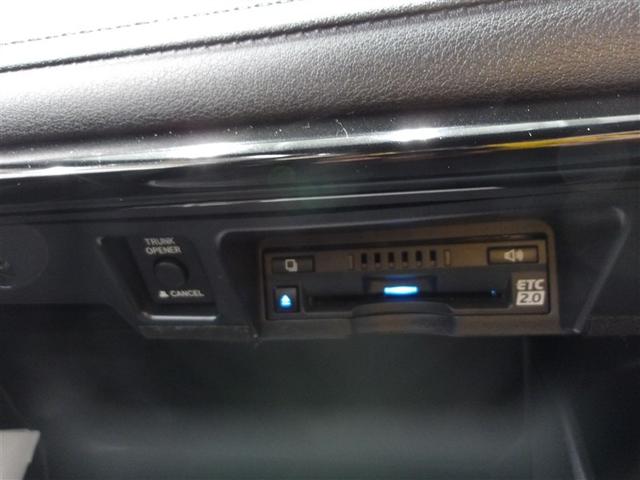 クラウンハイブリッド ＲＳアドバンス　クルーズＣ　ワンオーナ－　ＰＣＳ　ドラレコ付き　バックモニター　Ｗエアバッグ　本革シート　ＤＶＤ　ＴＶナビ　地デジ　インテリキー　運転席エアバッグ　パワーシート　アルミ　メモリナビ　パワーウィンドウ（8枚目）