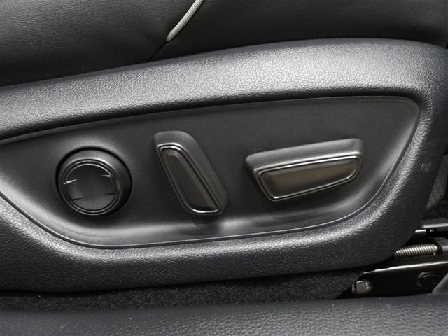 クラウンハイブリッド ＲＳアドバンス　クルーズＣ　ワンオーナ－　ＰＣＳ　ドラレコ付き　バックモニター　Ｗエアバッグ　本革シート　ＤＶＤ　ＴＶナビ　地デジ　インテリキー　運転席エアバッグ　パワーシート　アルミ　メモリナビ　パワーウィンドウ（14枚目）