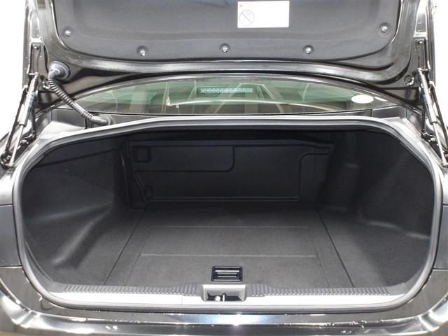 クラウンハイブリッド ＲＳアドバンス　クルーズＣ　ワンオーナ－　ＰＣＳ　ドラレコ付き　バックモニター　Ｗエアバッグ　本革シート　ＤＶＤ　ＴＶナビ　地デジ　インテリキー　運転席エアバッグ　パワーシート　アルミ　メモリナビ　パワーウィンドウ（16枚目）