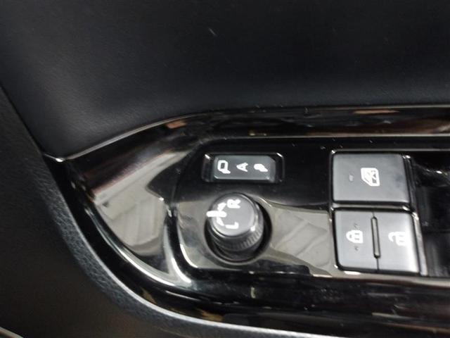 ヴォクシー ＺＳ　煌ＩＩＩ　プリクラッシュ　スマートキ　アイスト　ＤＶＤ再生機能　横滑り防止装置　ナビＴＶ　アルミ　三列シート　ＷＡＣ　盗難防止　オートエアコン　キーレス　パワステ　メモリナビ　クルコン　ＬＥＤヘッドライト（10枚目）