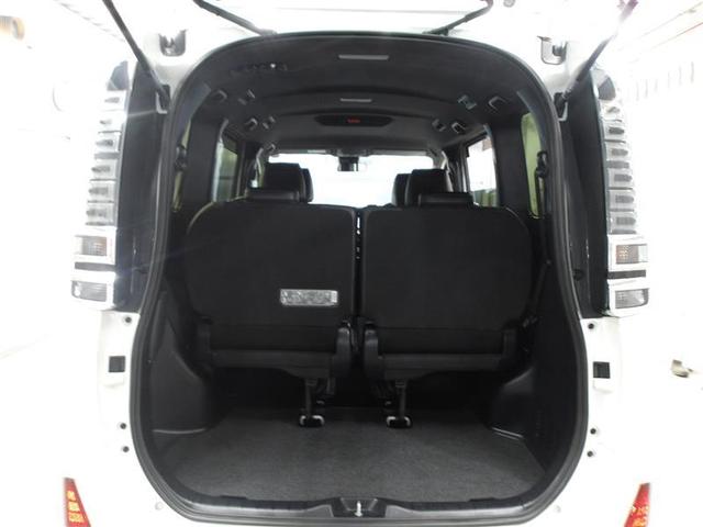 ヴォクシー ＺＳ　煌ＩＩＩ　プリクラッシュ　スマートキ　アイスト　ＤＶＤ再生機能　横滑り防止装置　ナビＴＶ　アルミ　三列シート　ＷＡＣ　盗難防止　オートエアコン　キーレス　パワステ　メモリナビ　クルコン　ＬＥＤヘッドライト（15枚目）