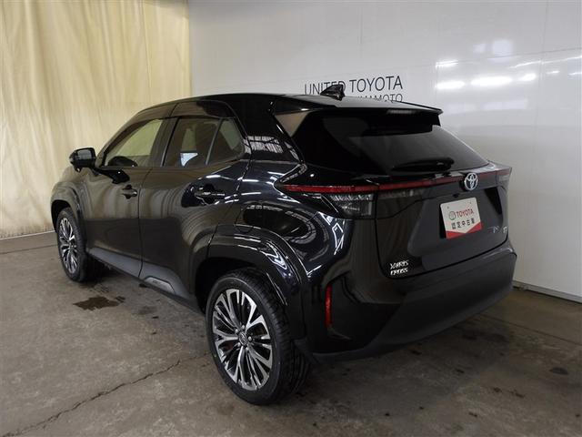 ヤリスクロス ハイブリッドＺ　ドライブレコーダ　インテリジェントキー　アルミホイル　ＬＥＤライト　１オ－ナ－　リアカメラ　クルーズコントロール　横滑り防止システム　ナビＴＶ　メモリーナビゲーション　電動シ－ト　パワステ　キーフリー（3枚目）