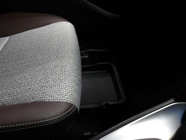 ヤリスクロス ハイブリッドＺ　ドライブレコーダ　インテリジェントキー　アルミホイル　ＬＥＤライト　１オ－ナ－　リアカメラ　クルーズコントロール　横滑り防止システム　ナビＴＶ　メモリーナビゲーション　電動シ－ト　パワステ　キーフリー（10枚目）