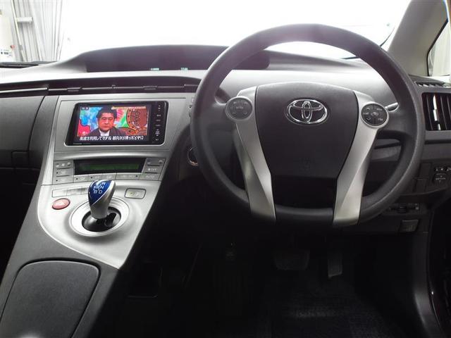 プリウス Ｓ　フルセグ地デジＴＶ　アルミ付き　スマキー　運転席助手席エアバック　キーレスエントリ　バックモニター付き　ＡＴエアコン　ＥＴＣ付き　イモビ　サイドカーテンエアバック　ＤＶＤ視聴　エアＢ　ＡＢＳ　メモナビ（4枚目）