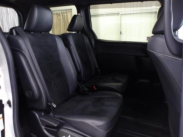 ヴォクシー ＺＳ　煌ＩＩＩ　バックガイドモニタ　両側Ｐドア　ＡＷ　ＬＥＤライト　Ａストップ　リアオートエアコン　イモビ　スマートキープッシュスタート　ワンオーナ　ＤＶＤ再生可　ＥＴＣ装備　キーレス　オートエアコン　三列シート（12枚目）