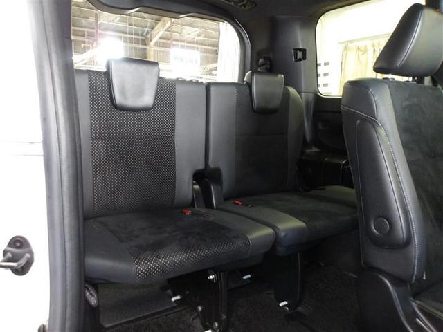 ヴォクシー ＺＳ　煌ＩＩＩ　バックガイドモニタ　両側Ｐドア　ＡＷ　ＬＥＤライト　Ａストップ　リアオートエアコン　イモビ　スマートキープッシュスタート　ワンオーナ　ＤＶＤ再生可　ＥＴＣ装備　キーレス　オートエアコン　三列シート（13枚目）