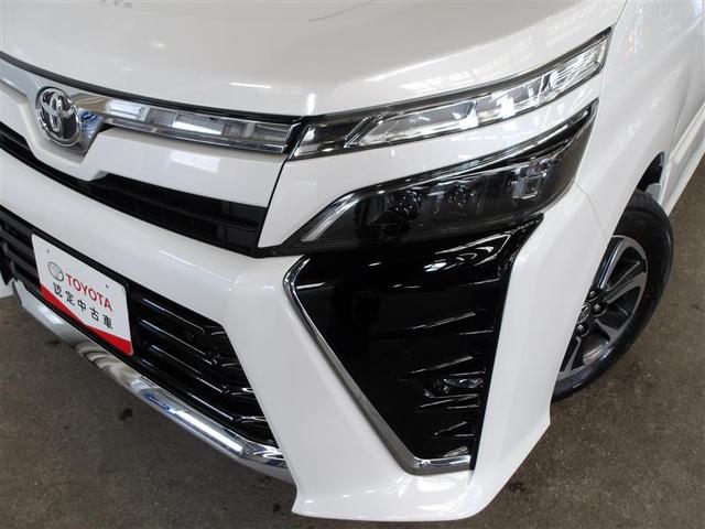 ヴォクシー ＺＳ　煌ＩＩＩ　バックガイドモニタ　両側Ｐドア　ＡＷ　ＬＥＤライト　Ａストップ　リアオートエアコン　イモビ　スマートキープッシュスタート　ワンオーナ　ＤＶＤ再生可　ＥＴＣ装備　キーレス　オートエアコン　三列シート（17枚目）