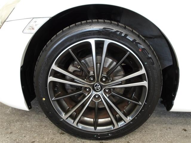 ８６ ＧＴリミテッド　スマキ－　イモビライザー　ＥＴＣ付き　キーレスアクセス　メモリ－ナビ　横滑り防止機能　Ｗエアバック　ナビＴＶ　オートエアコン　アルミホイール　ＡＢＳ　エアバック　パワーウィンドウ　パワーステアリング（19枚目）