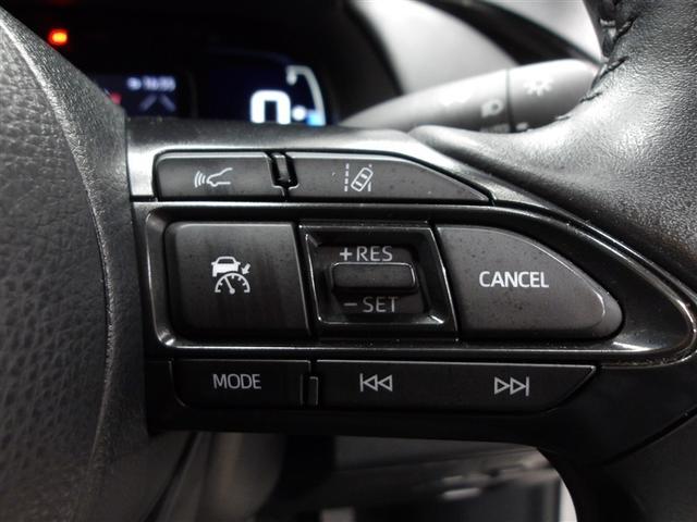 アクア Ｇ　ＶＳＣ　衝突軽減ブレーキ　メモリナビ　バックモニター　ＬＥＤ　クルーズコントロール　スマートキー　ＥＴＣ車載器　ＡＣ１００Ｖ　ドライブレコーダー　ナビ　パワーウィンドウ　イモビライザー　オートエアコン（9枚目）