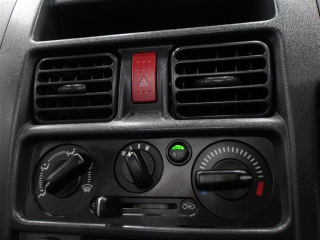 キャリイトラック ＫＣスペシャル　デュアルカメラサポート　ＡＣ　ＰＳ　パワーウィンド　エアバック　横滑り防止装置　キーレス　ＡＢＳ　両席エアバッグ（8枚目）