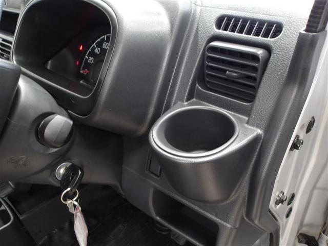 キャリイトラック ＫＣスペシャル　デュアルカメラサポート　ＡＣ　ＰＳ　パワーウィンド　エアバック　横滑り防止装置　キーレス　ＡＢＳ　両席エアバッグ（11枚目）