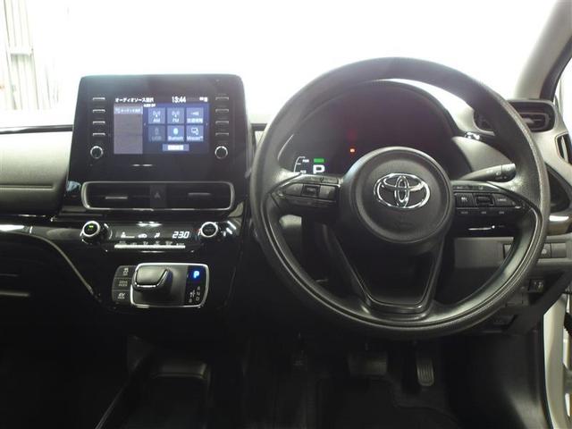 アクア Ｘ　踏み間違い防止　１００Ｖ　イモビ　ナビ　ＬＥＤヘッドライト　スマートキー　横滑り防止機能　キーレスエントリー　オートクルーズ　オートエアコン　カーテンエアバッグ　パワーステアリング　ＡＢＳ（4枚目）