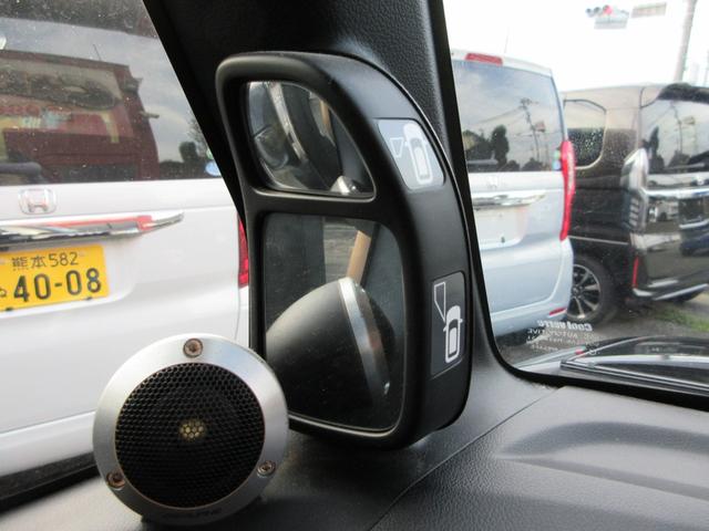 Ｎ－ＢＯＸカスタム Ｇ・ターボパッケージ　両側電動スライドドア　ターボ車　ナビ　フルセグ　Ｂｌｕｅｔｏｏｔｈオーディオ　バックカメラ　オートエアコン　スマートキー２本　プッシュスタート　ＨＩＤヘッドライト　フォグランプ　オートライト　ドラレコ（10枚目）