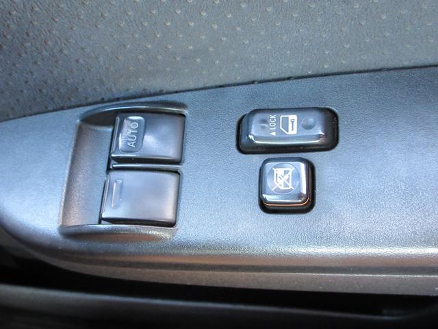 ハイエースバン ロングスーパーGL 運転席助手席エアバック LEDヘッドライト フォグランプ オートライト機能 フロントスポイラー タイミングベルト交換済 オートエアコン リアエアコン ディスプレーオーディオ Bカメラ ビルトインETC(21枚目)