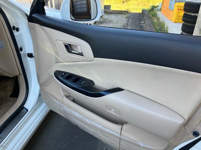 クラウンハイブリッド ナビ バックカメラ ETC クルーズコントロール 前後ドライブレコーダー オートHIDヘッドライト(11枚目)