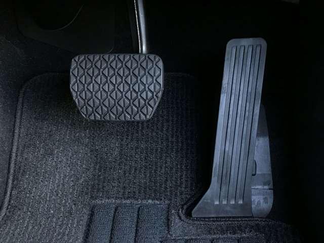 MAZDA2 1.5 15S ブラック トーン エディション 衝突被害軽減ブレーキ 全周囲カメラ(13枚目)