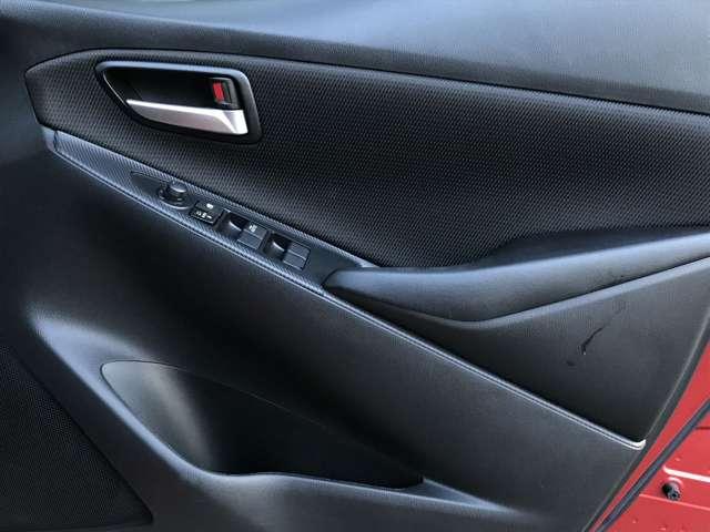 MAZDA2 1.5 15S ブラック トーン エディション 衝突被害軽減ブレーキ 全周囲カメラ(17枚目)