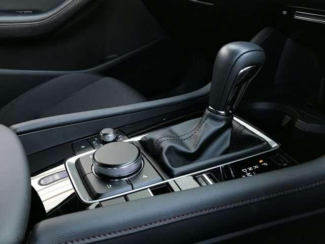 ＭＡＺＤＡ３ファストバック １．５　１５Ｓ　ブラックトーンエディション　衝突被害軽減ブレーキ　全周囲カメラ（11枚目）