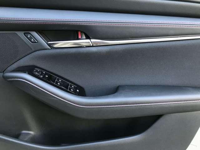 ＭＡＺＤＡ３ファストバック １．５　１５Ｓ　ブラックトーンエディション　衝突被害軽減ブレーキ　全周囲カメラ（19枚目）