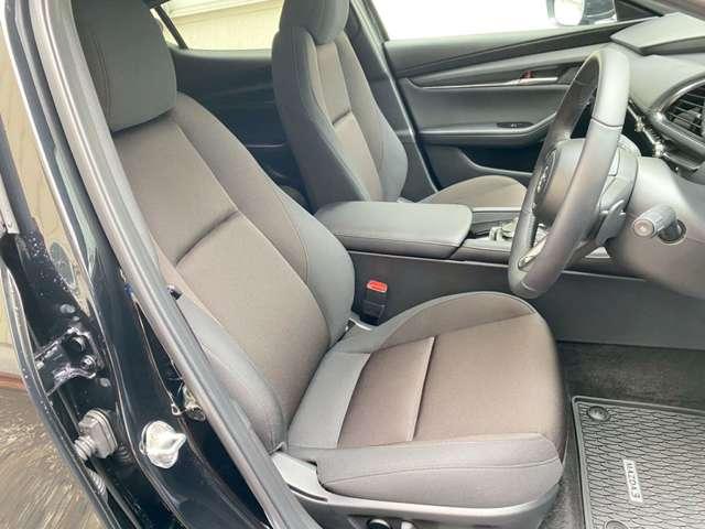 ＭＡＺＤＡ３ファストバック ２．０　２０Ｓ　ツーリング　衝突被害軽減ブレーキ　全周囲カメラ（4枚目）