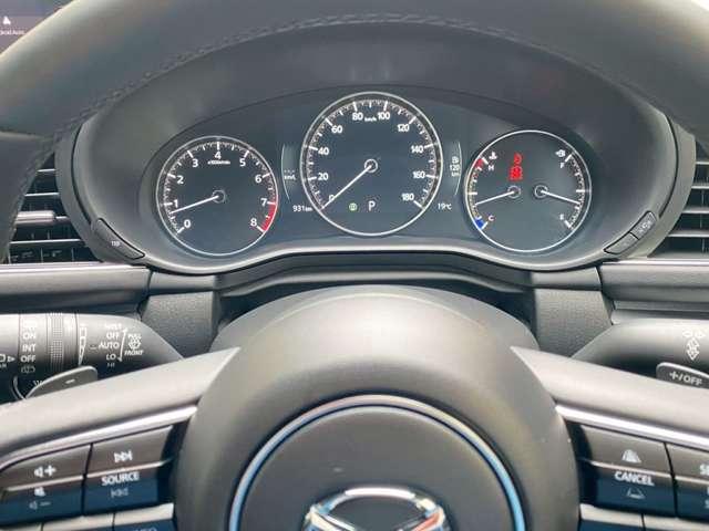 ＭＡＺＤＡ３ファストバック ２．０　２０Ｓ　ツーリング　衝突被害軽減ブレーキ　全周囲カメラ（8枚目）