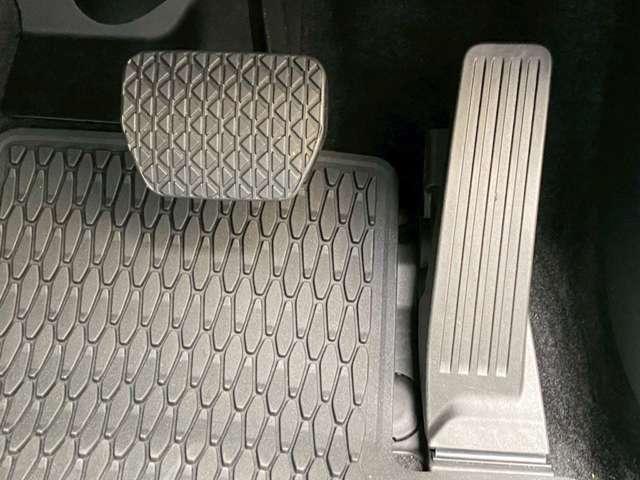 ＭＡＺＤＡ３ファストバック ２．０　２０Ｓ　ツーリング　衝突被害軽減ブレーキ　全周囲カメラ（14枚目）