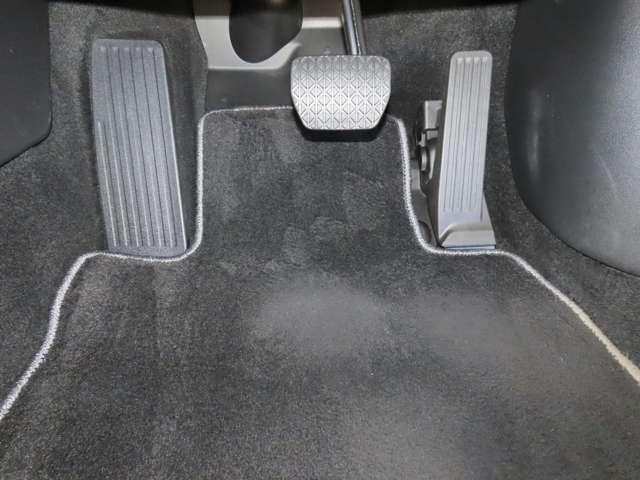 ＭＡＺＤＡ３ファストバック ２．０　２０Ｓ　ブラックトーンエディション　自社下取　魂動デザイン　人馬一体（15枚目）