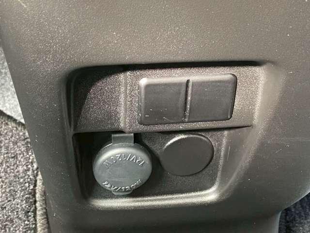 �y�F�蒆�Îԁz�������i���`�F�b�N�ɂ��I�є����ꂽ�ԗ��ɂ́A��Ԃɉ����āu�}�c�_�F��t-�������v���~�A���v�Ɓu�}�c�_�F��t-�������v�̂Q�̃O���[�h��ݒ肵�Ă��܂��B