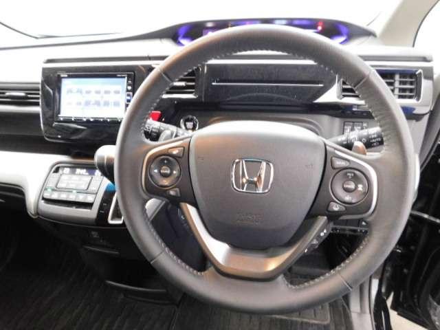 スパーダ ホンダセンシング 試乗車 禁煙車 メモリーナビ L(11枚目)