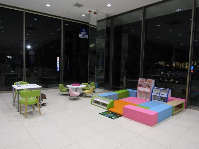 ハスラー ＨＹＢＲＩＤ　Ｇ　３型　ＦＦ　ＣＶＴ　軽量衝撃吸収ボディー　アダプティブクルーズコントロール（ＡＣＣ）［全車速追従機能付］・デュアルカメラブレーキサポート・誤発進抑制機能・後退時ブレーキサポート・後方誤発進抑制機能・リヤパーキングセンサー・車線逸脱警報機能（61枚目）