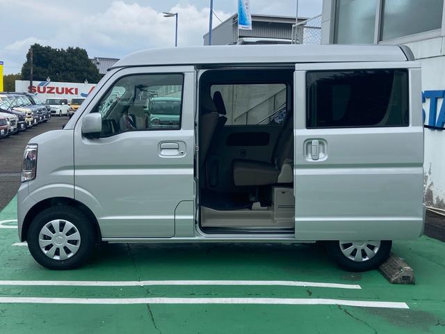 エブリイ ＪＯＩＮ６型　ＦＲ　ＣＶＴ　Ｂカメラ付ディスプレイオーディオ　軽量衝撃吸収ボディ・歩行者傷害軽減ボディー・頭部衝撃軽減構造インテリア（前席）・運転席・助手席ＳＲＳエアバッグ・頚部衝撃緩和フロントシート・デュアルカメラブレーキサポート・誤発進抑制機能（4枚目）