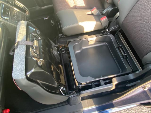 スペーシアカスタム カスタム　ＨＹＢＲＩＤ　ＸＳターボ　全方位モニターナビ　アダプティブクルーズコントロール［全車速追従機能・停止保持機能付］・軽量衝撃吸収ボディー　ＴＥＣＴ〈テクト〉・デュアルセンサーブレーキサポートＩＩ・誤発進抑制機能・後方誤発進抑制機能（29枚目）